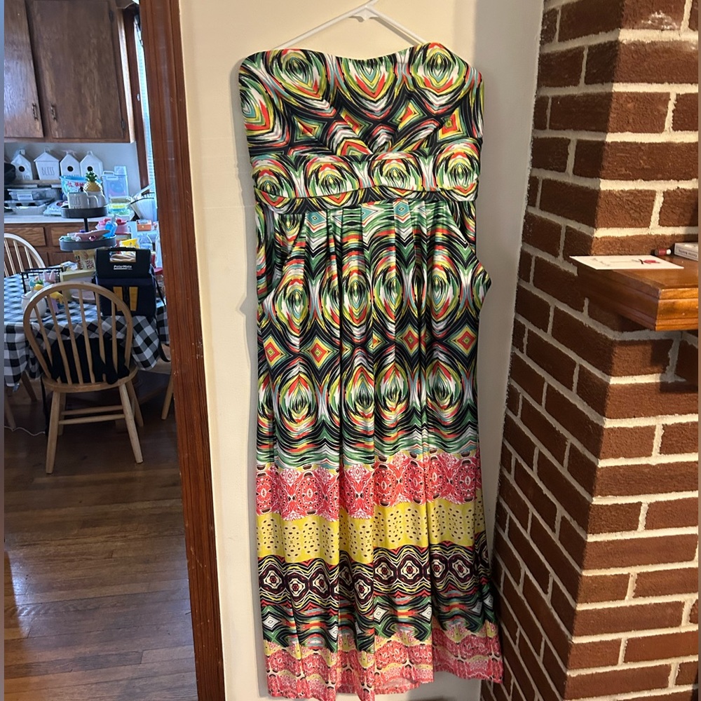 Stitch Btween Strapless maxi dress with pockets peacocks